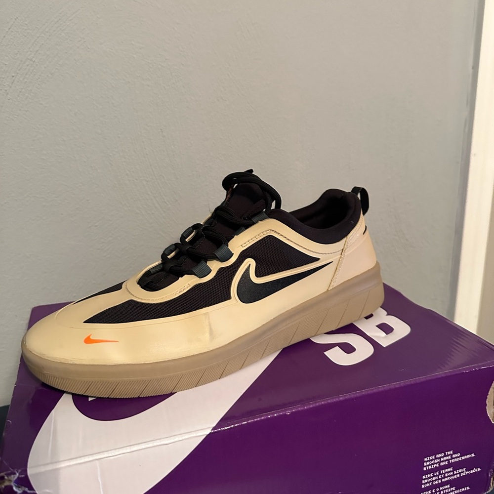 Nyjah free 2 collection - size 11